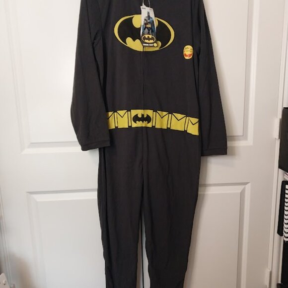 DC Comic Batman Onesie - Picture 2 of 8
